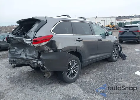 2018 Toyota Highlander Xle from USA, damaged, VIN 5TDJZRFH2JS836922